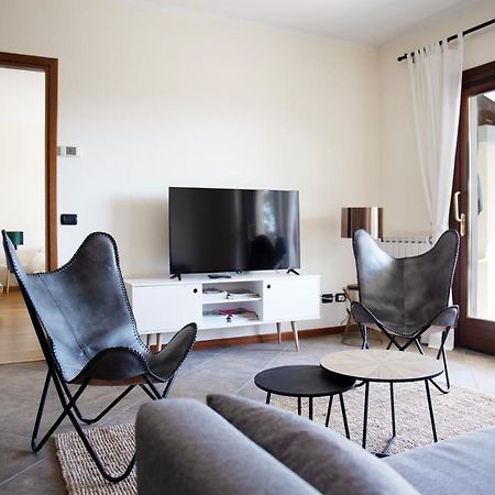 Residenza La Corte Visconti Massino Visconti Ngoại thất bức ảnh